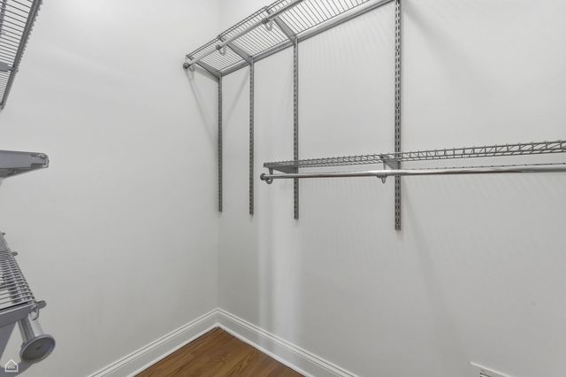 4705 S Champlain Avenue 202, Chicago, IL 60615