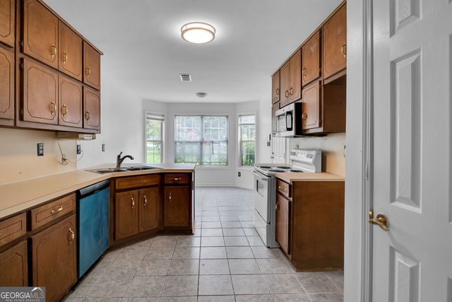 401 Crosshaven Way, Mcdonough, GA 30253