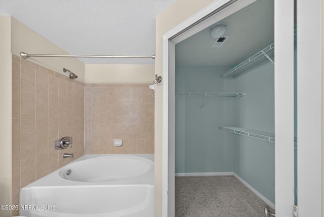 8550 TOUCHTON Road 1032, Jacksonville, FL 32216