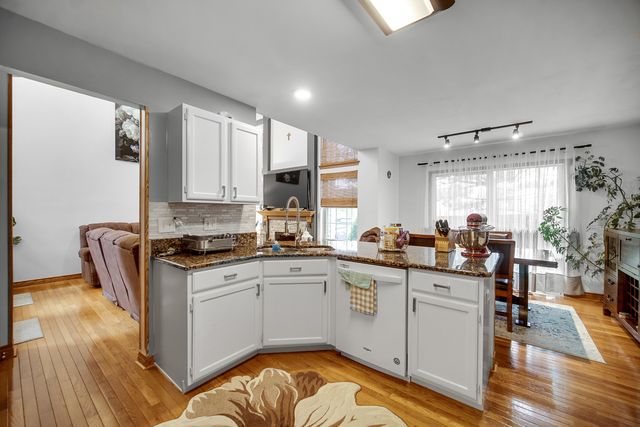 1143 Wickfield Court, Naperville, IL 60563