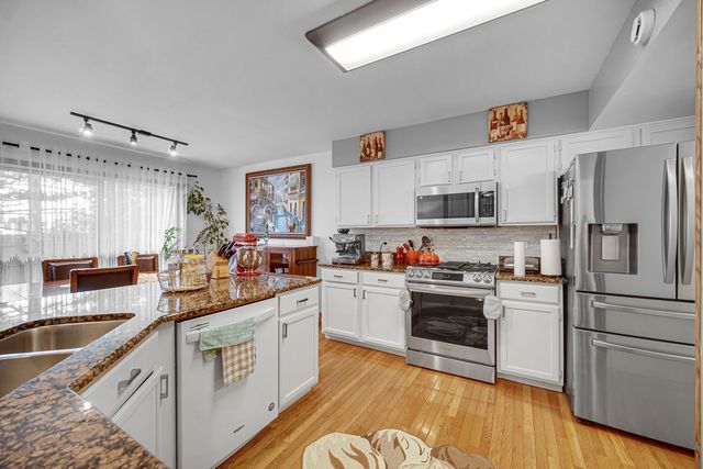 1143 Wickfield Court, Naperville, IL 60563