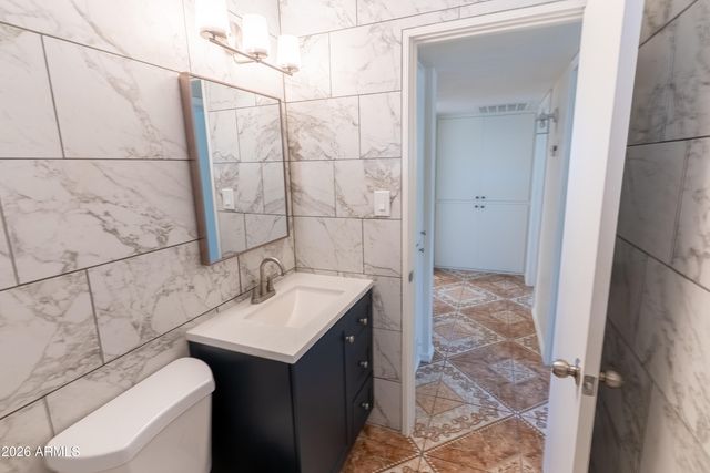 8815 N 31ST Avenue, Phoenix, AZ 85051