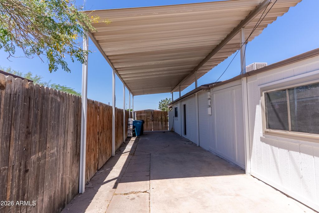 8815 N 31ST Avenue, Phoenix, AZ 85051 — photo 3
