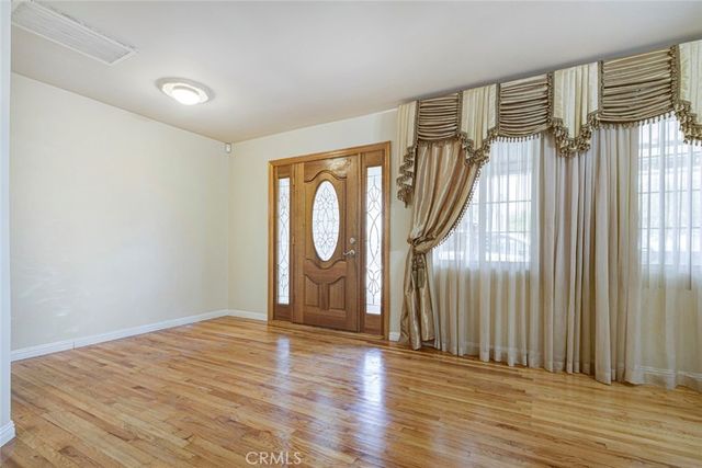 6149 Case Ave, North Hollywood, CA 91606