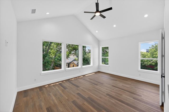 1942 Leath Street, Dallas, TX 75212