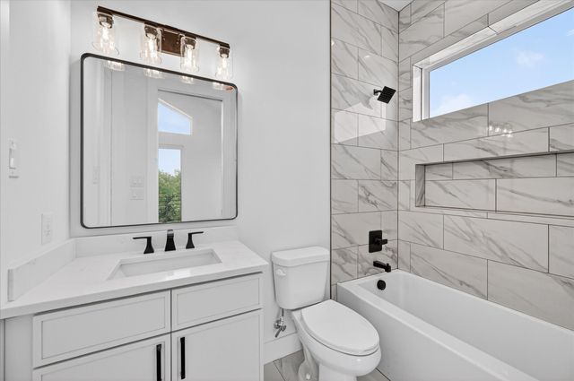 1942 Leath Street, Dallas, TX 75212