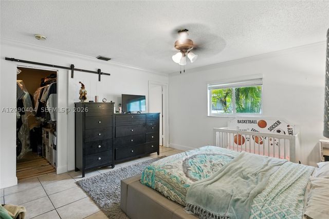 6990 NW 23rd St, Margate, FL 33063