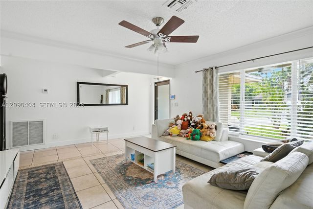 6990 NW 23rd St, Margate, FL 33063