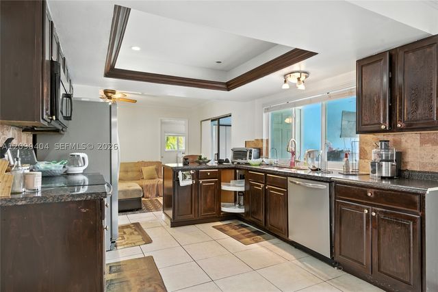 6990 NW 23rd St, Margate, FL 33063
