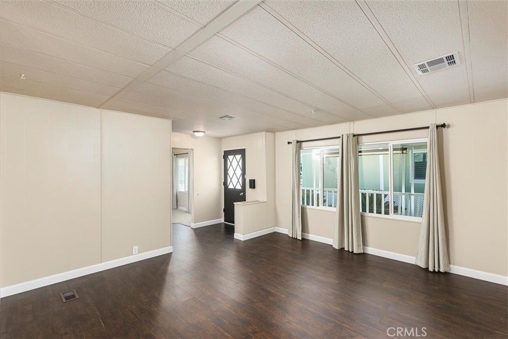 Image 4 of property listing at 31130 S General Kearny 134, Temecula, CA 92591