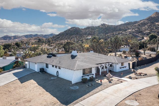 8687 Grand Avenue, Yucca Valley, CA 92284