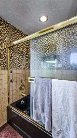 8687 Grand Avenue, Yucca Valley, CA 92284