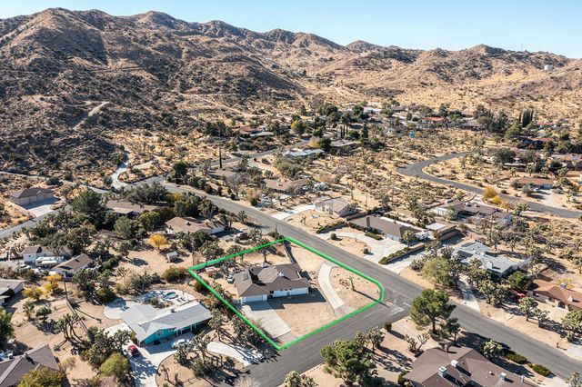 8687 Grand Avenue, Yucca Valley, CA 92284