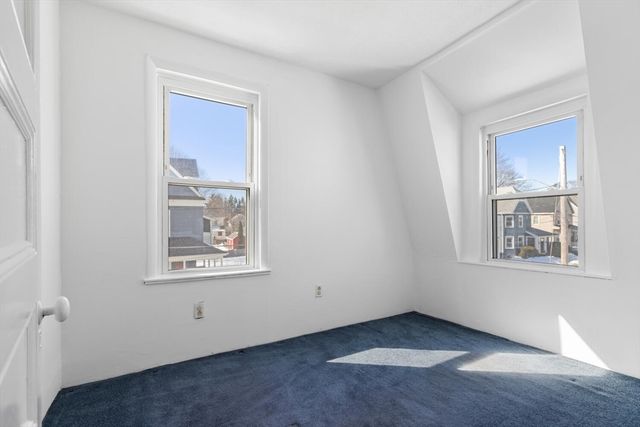 15 Cass St, Melrose, MA 02176