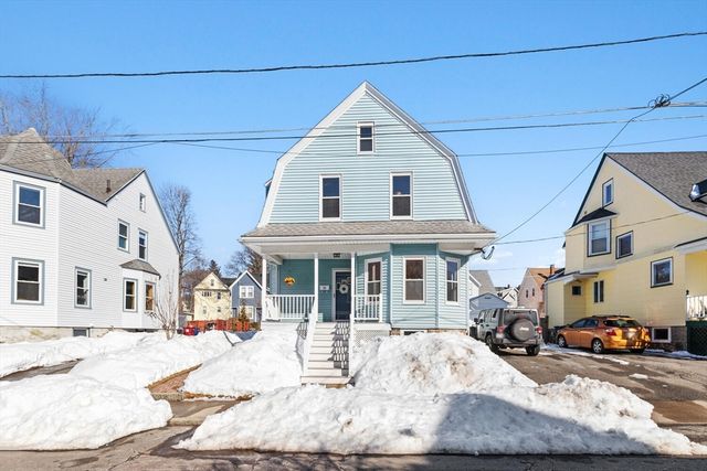 15 Cass St, Melrose, MA 02176