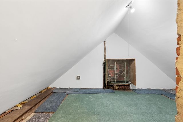 15 Cass St, Melrose, MA 02176