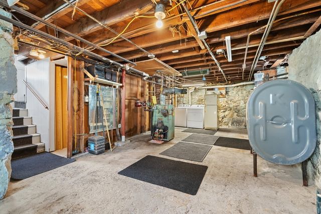 15 Cass St, Melrose, MA 02176