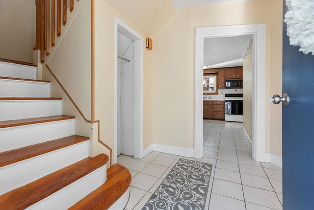 15 Cass St, Melrose, MA 02176