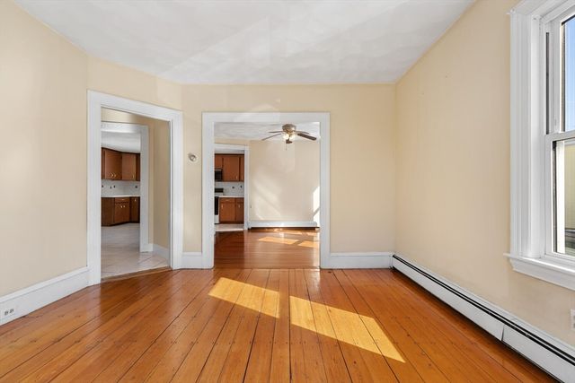 15 Cass St, Melrose, MA 02176