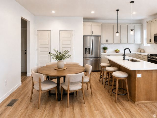 11428 S GLASS HILL DR, South Jordan, UT 84009