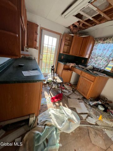 1296 State Highway 162, Root, NY 12166