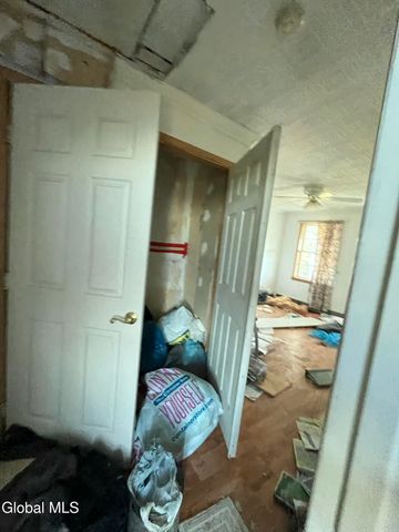 1296 State Highway 162, Root, NY 12166