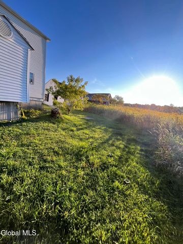 1296 State Highway 162, Root, NY 12166