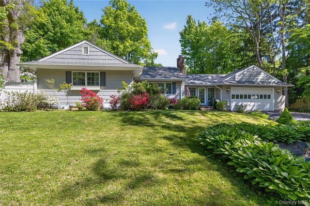 247 Buckram Road, Locust Valley, NY 11560
