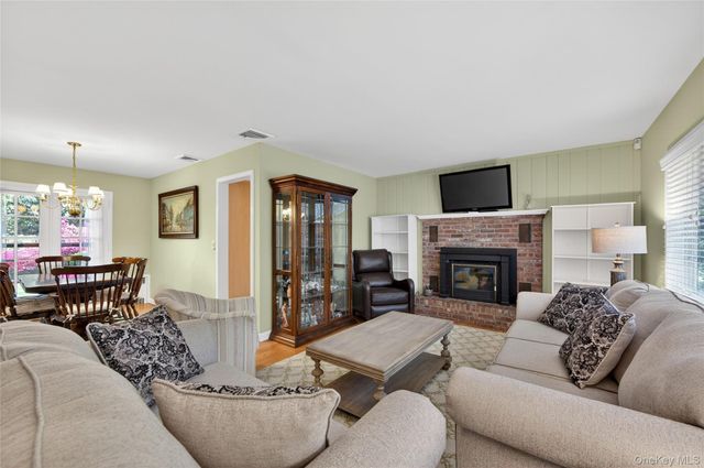 247 Buckram Road, Locust Valley, NY 11560