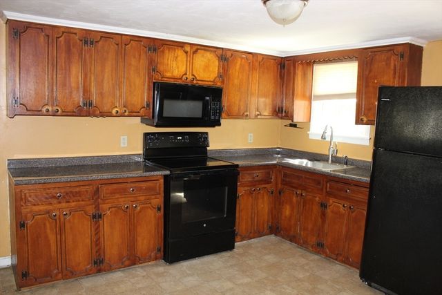 35 Nashoba Road, Charlton, MA 01507