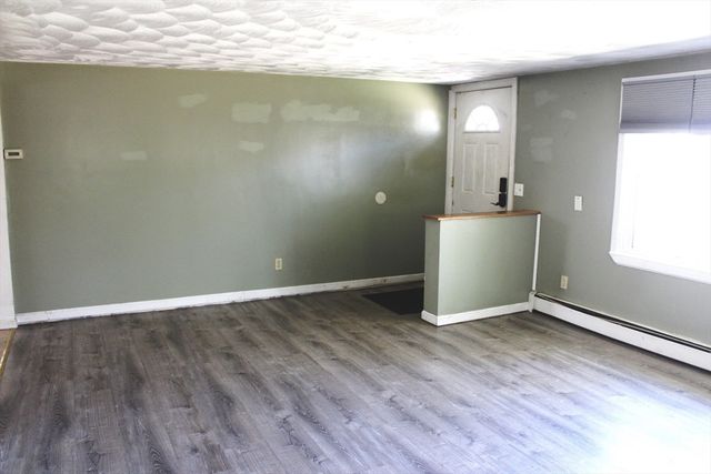 35 Nashoba Road, Charlton, MA 01507
