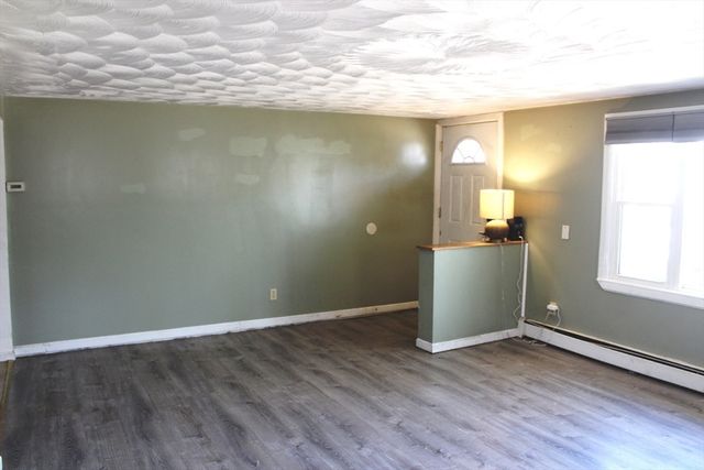 35 Nashoba Road, Charlton, MA 01507
