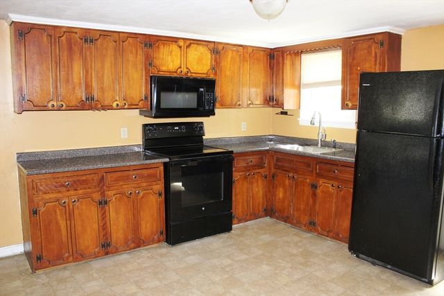 35 Nashoba Road, Charlton, MA 01507