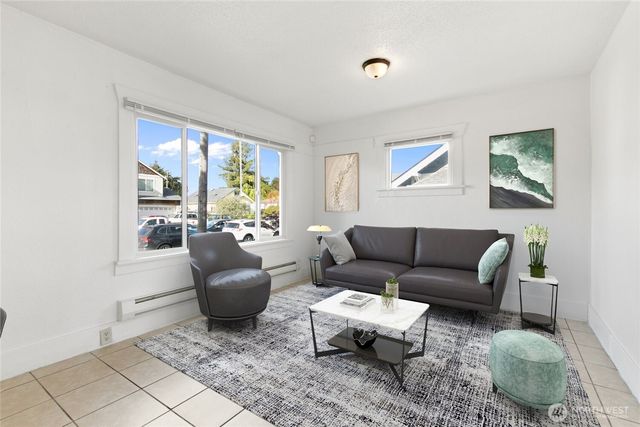 916 E 61st Street, Tacoma, WA 98404