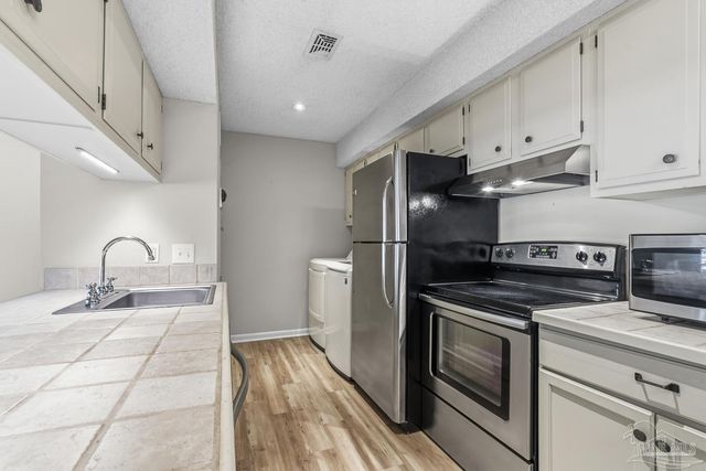 3328 Kingswood Ct 9D, Pensacola, FL 32514