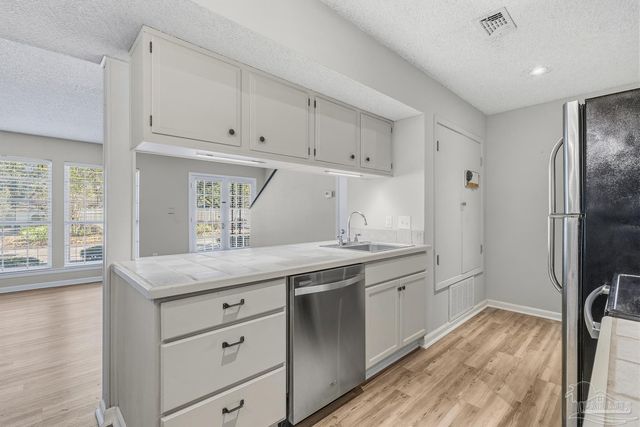 3328 Kingswood Ct 9D, Pensacola, FL 32514