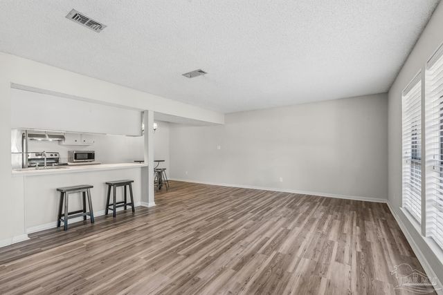 3328 Kingswood Ct 9D, Pensacola, FL 32514