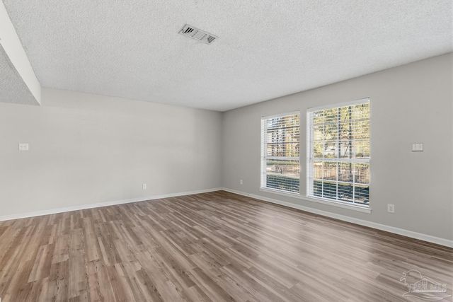 3328 Kingswood Ct 9D, Pensacola, FL 32514