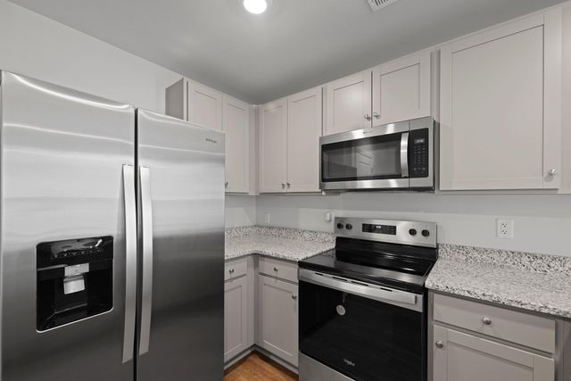 543 Lake Ridge Boulevard, Summerville, SC 29486