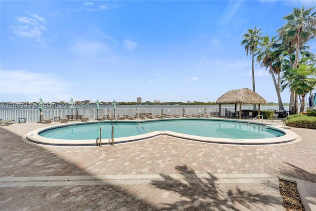 10350 W Bay Harbor Dr 3G, Bay Harbor Islands, FL 33154
