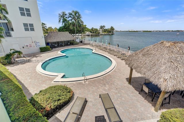 10350 W Bay Harbor Dr 3G, Bay Harbor Islands, FL 33154