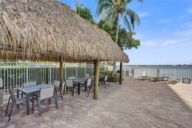 10350 W Bay Harbor Dr 3G, Bay Harbor Islands, FL 33154
