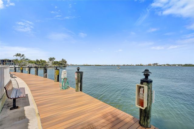 10350 W Bay Harbor Dr 3G, Bay Harbor Islands, FL 33154