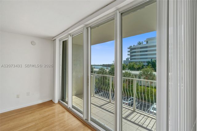 10350 W Bay Harbor Dr 3G, Bay Harbor Islands, FL 33154