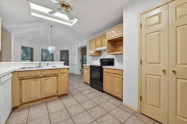 137 Tamarron Drive, Lakeside, TX 76135
