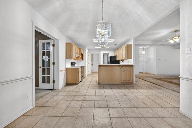 137 Tamarron Drive, Lakeside, TX 76135