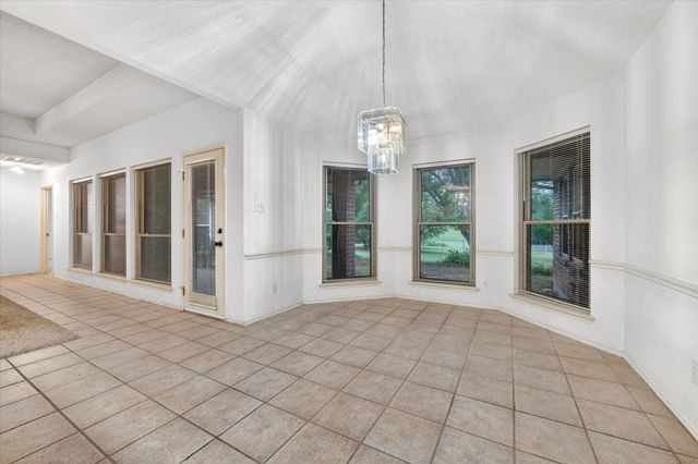 137 Tamarron Drive, Lakeside, TX 76135