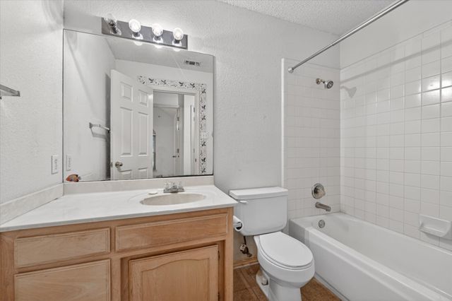 137 Tamarron Drive, Lakeside, TX 76135