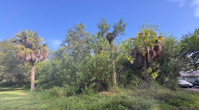 Tbd Avenue R, Fort Pierce, FL 34945