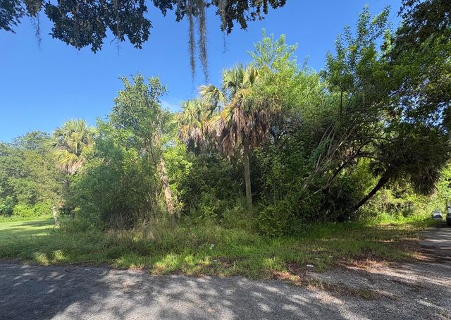 Tbd Avenue R, Fort Pierce, FL 34945
